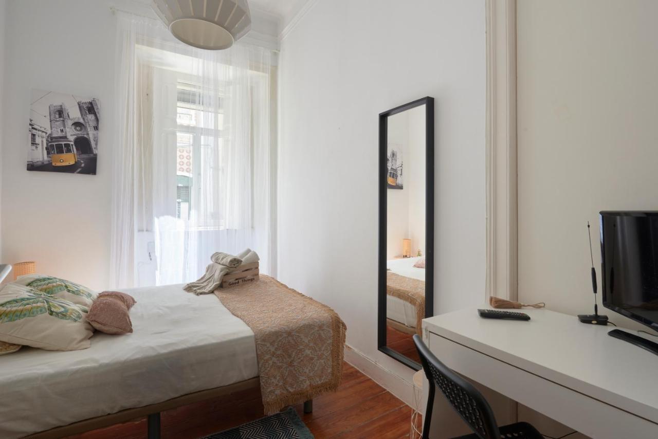Brand New Hostel Anjos Lisboa Kültér fotó