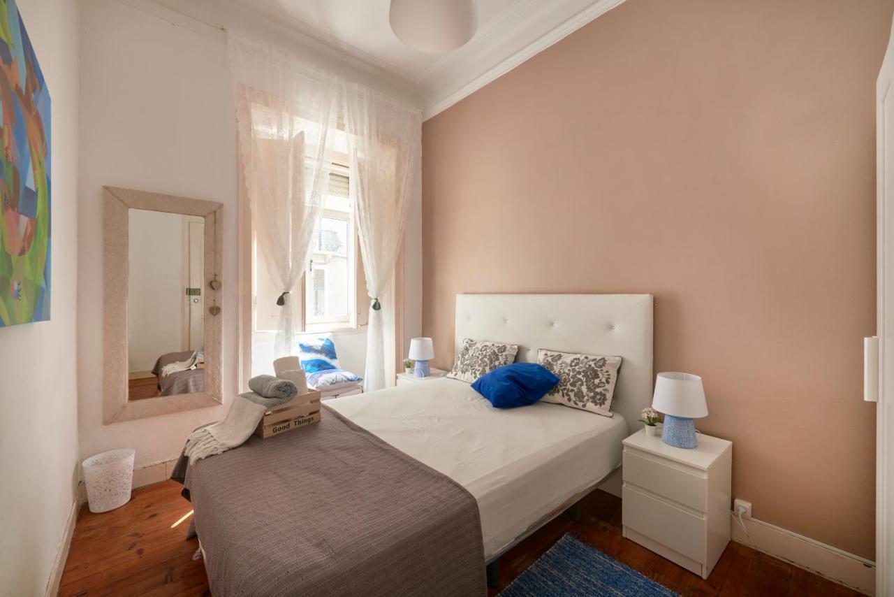 Brand New Hostel Anjos Lisboa Kültér fotó
